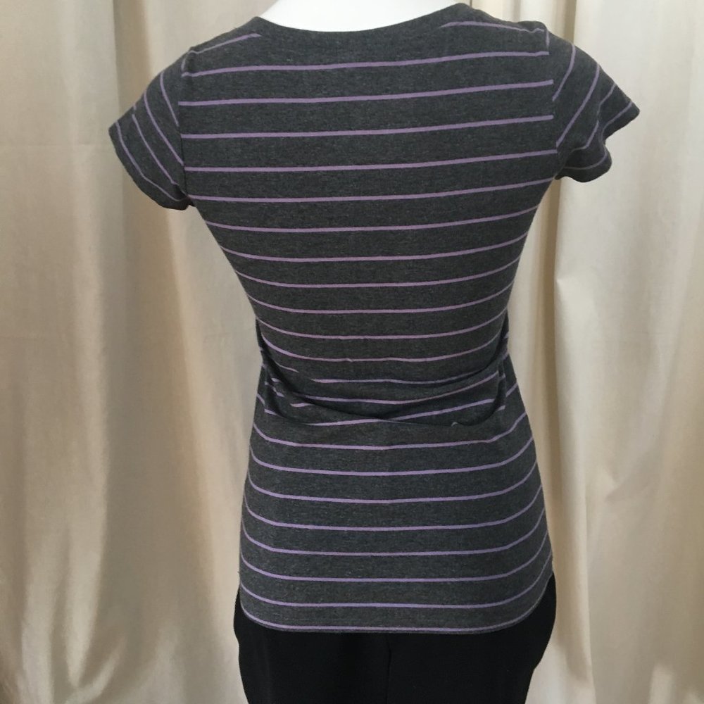 Zine V Neck T Shirt Size S - Picture 4 of 5